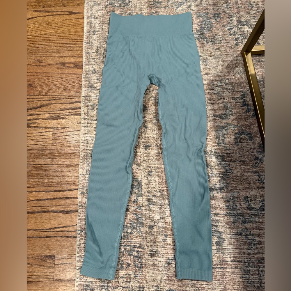 High-Waisted Ribbed Leggings